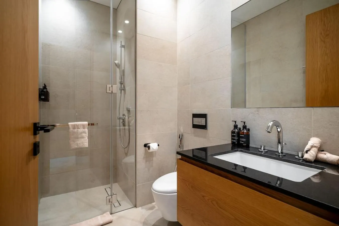 Seraya Residence 4 - 3Bdr - Including Amenities And Concierge Dubai